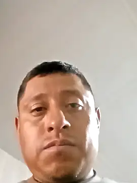 Snapshot of luuiss12 chatting on 09/23/25, 05:16 luuiss12 online show from 09/23/25, 05:16