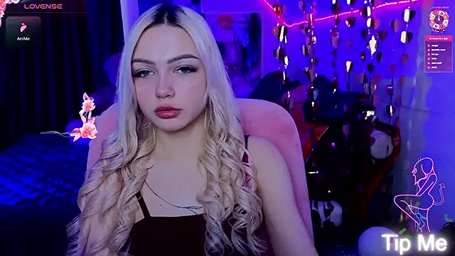 LinaLirian online show from 03/04/26, 10:10