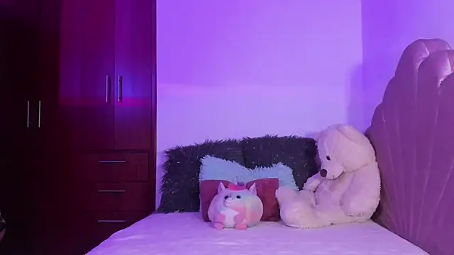 BellaSun  online show from 09/10/25, 05:07