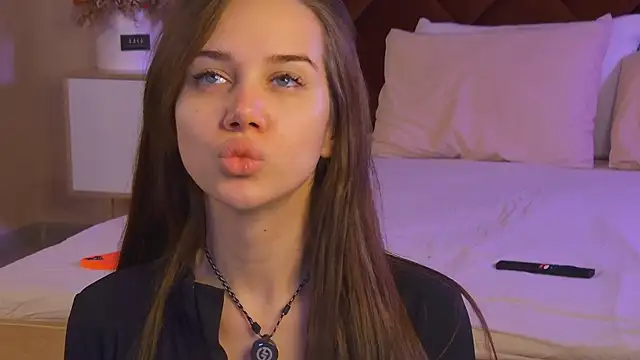 StacyHarland online show from 11/11/25, 04:23