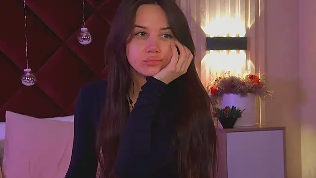 StacyHarland online show from 12/22/25, 04:42