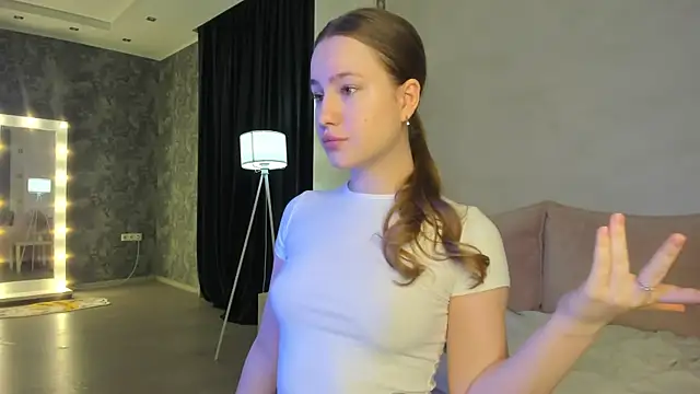 Snapshot of Candy_Cansew chatting on 12/18/25, 09:37 Candy Cansew online show from 12/18/25, 09:37