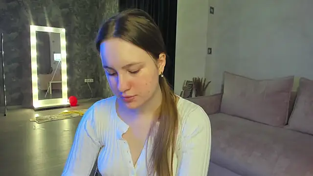 Snapshot of Candy_Cansew chatting on 02/06/26, 01:10 Candy Cansew online show from 02/06/26, 01:10