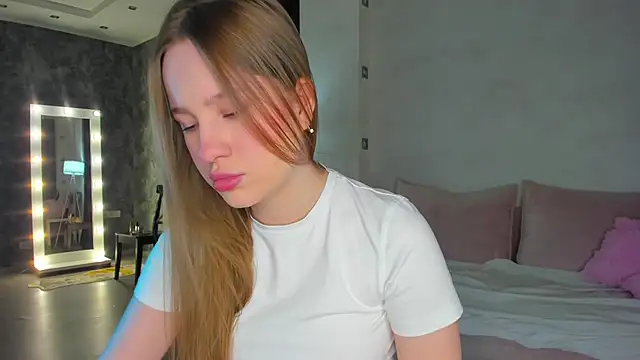 Snapshot of Candy_Cansew chatting on 03/13/26, 01:12 Candy Cansew online show from 03/13/26, 01:12