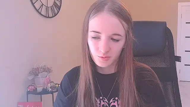 KateKayer online show from 09/18/25, 08:49