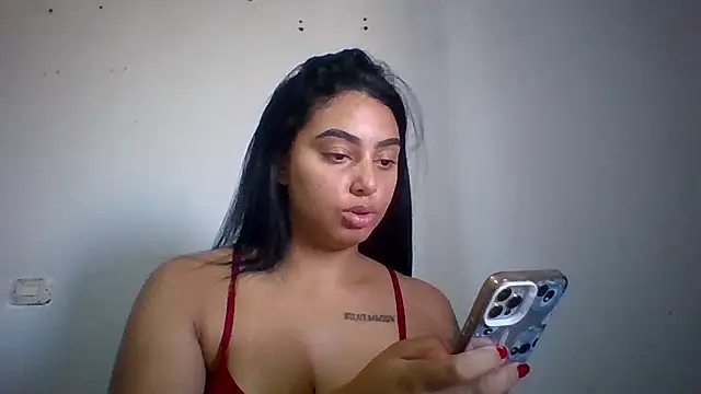 Snapshot of querida777 chatting on 09/15/25, 01:44 querida777 online show from 09/15/25, 01:44