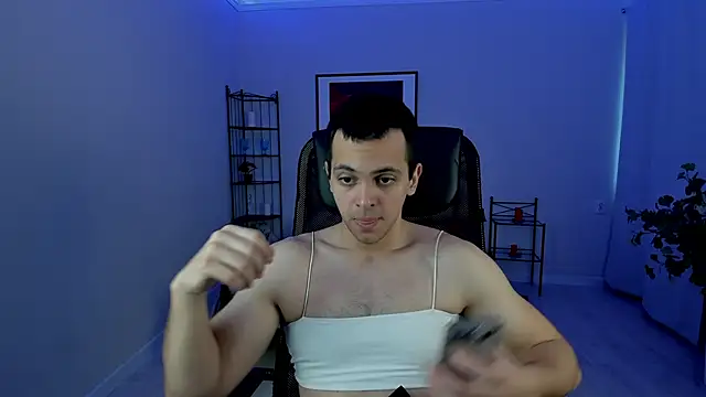 Snapshot of Guido_Grossi chatting on 03/22/25, 09:45 Guido Grossi online show from 03/22/25, 09:45