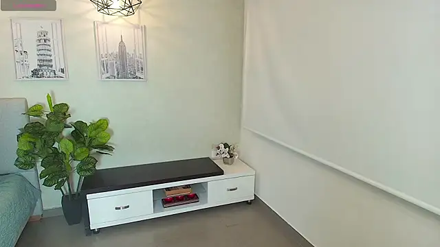  Victoria Collins online show from 09/25/25, 11:03