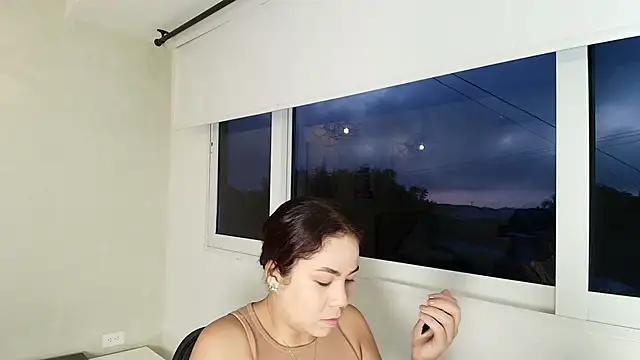  Victoria Collins online show from 11/08/25, 10:48