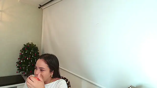  Victoria Collins online show from 11/29/25, 10:40