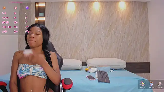 Snapshot of ciara_blake chatting on 09/22/25, 07:27 ciara blake online show from 09/22/25, 07:27