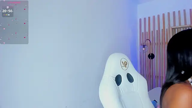 Snapshot of ciara_blake chatting on 04/14/26, 07:31 ciara blake online show from 04/14/26, 07:31