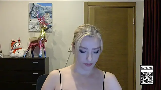 Wild Silk Desire online show from 12/22/25, 02:58