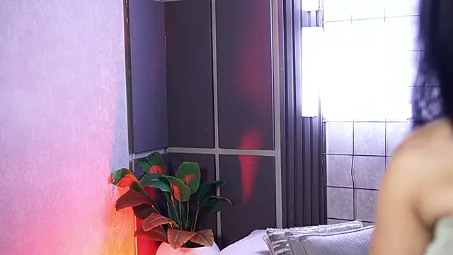 Susan wall online show from 10/07/25, 01:30