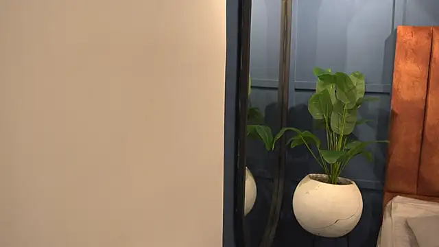 Snapshot of Susan_wall chatting on 03/27/26, 01:22 Susan wall online show from 03/27/26, 01:22