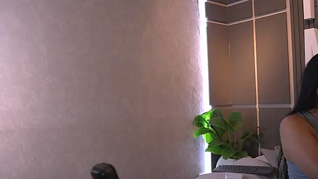 Snapshot of Susan_wall chatting on 04/14/26, 01:50 Susan wall online show from 04/14/26, 01:50