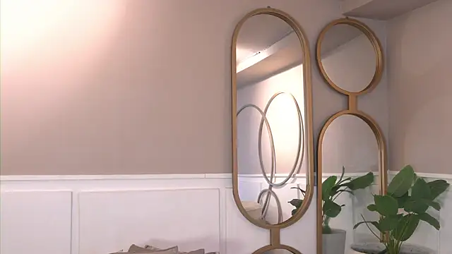 Snapshot of Susan_wall chatting on 06/12/26, 01:21 Susan wall online show from 06/12/26, 01:21