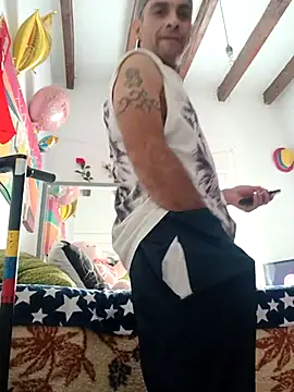 Snapshot of hotCOUPLEPETRA chatting on 04/09/26, 10:42 hotCOUPLEPETRA online show from 04/09/26, 10:42