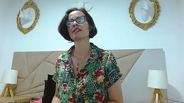 Snapshot of amanda_ramirez chatting on 11/27/25, 08:11 amanda ramirez online show from 11/27/25, 08:11