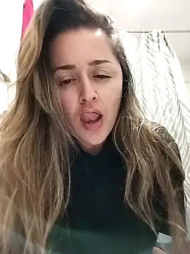 Snapshot of IvannaDivina chatting on 03/21/25, 09:12 IvannaDivina online show from 03/21/25, 09:12