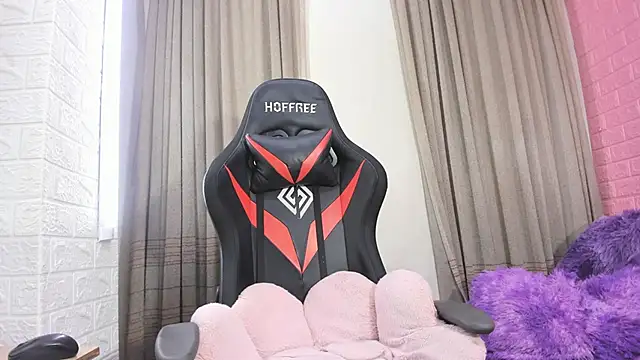  Alice Abby online show from 09/25/25, 03:43