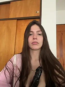 Snapshot of silvestflix chatting on 04/20/26, 05:48 silvestflix online show from 04/20/26, 05:48