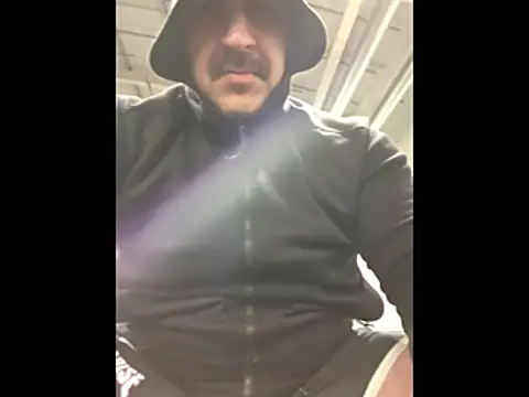 CloudyMuscleBeefy online show from 12/17/25, 02:06