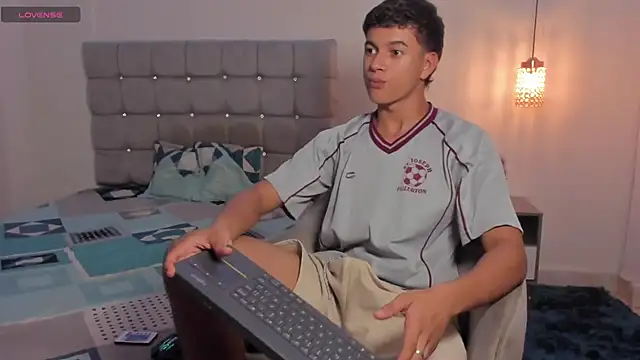 Santy Stump online show from 11/13/25, 09:03