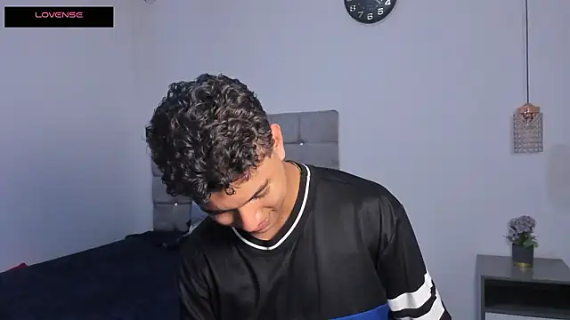 Santy Stump online show from 02/15/26, 07:21