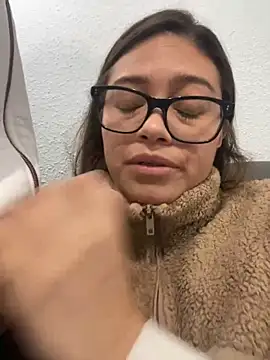 Snapshot of kate_rabittsex chatting on 01/18/25, 01:08 kate rabittsex online show from 01/18/25, 01:08