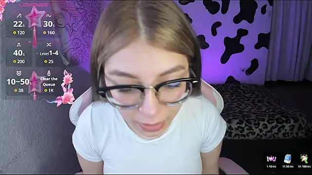 Snapshot of abbie_jensen_ chatting on 12/05/25, 04:43 abbie jensen online show from 12/05/25, 04:43