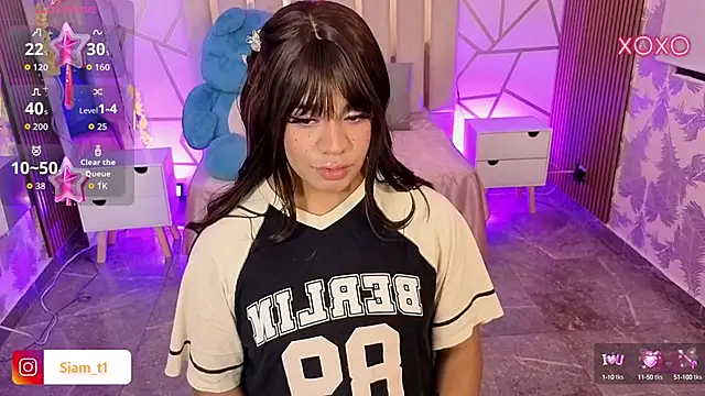 Snapshot of Siiam_tay chatting on 09/24/25, 03:21 Siiam tay online show from 09/24/25, 03:21