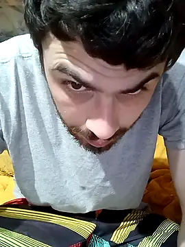 Snapshot of Angelsordemons6 chatting on 10/18/25, 09:37 Angelsordemons6 online show from 10/18/25, 09:37