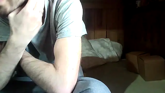 Snapshot of Angelsordemons6 chatting on 12/18/25, 05:19 Angelsordemons6 online show from 12/18/25, 05:19