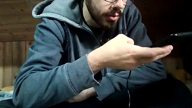 Snapshot of Angelsordemons6 chatting on 02/05/26, 06:01 Angelsordemons6 online show from 02/05/26, 06:01