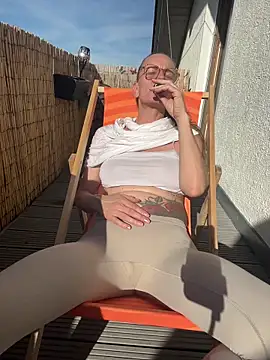 Snapshot of LucyLingerie78 chatting on 02/26/26, 01:10 LucyLingerie78 online show from 02/26/26, 01:10