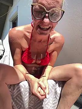 LucyLingerie78 online show from 05/22/26, 12:22