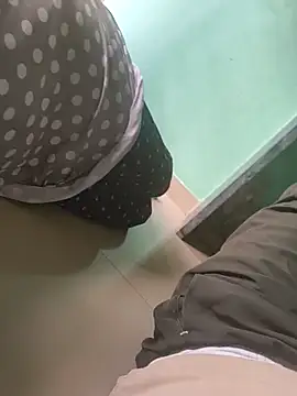 Snapshot of sex_yboy00 chatting on 10/28/25, 10:30 sex yboy00 online show from 10/28/25, 10:30