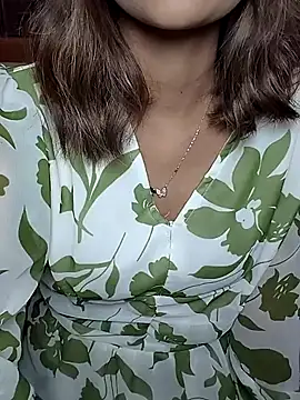 Snapshot of Isha_Sax chatting on 02/11/26, 04:23 Isha Sax online show from 02/11/26, 04:23