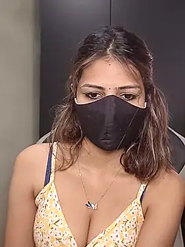 Snapshot of Isha_Sax chatting on 02/15/26, 07:51 Isha Sax online show from 02/15/26, 07:51