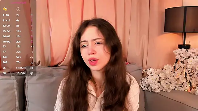 Snapshot of JulianaChapel chatting on 09/09/25, 08:25 JulianaChapel online show from 09/09/25, 08:25