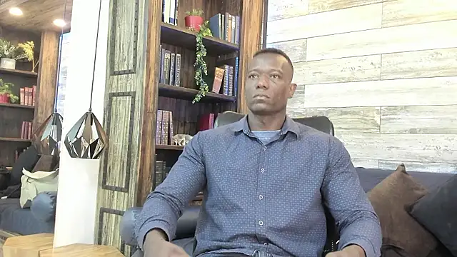 Snapshot of MarcusBlack_ chatting on 03/13/26, 12:01 MarcusBlack online show from 03/13/26, 12:01