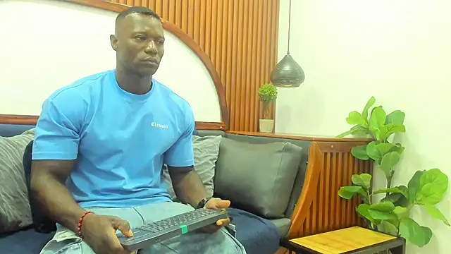 Snapshot of MarcusBlack_ chatting on 04/17/26, 03:26 MarcusBlack online show from 04/17/26, 03:26