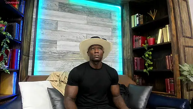 Snapshot of MarcusBlack_ chatting on 05/16/26, 01:10 MarcusBlack online show from 05/16/26, 01:10