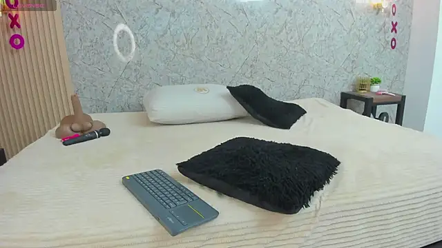 Antonella west online show from 03/09/26, 09:52