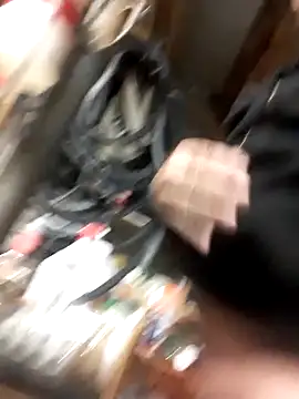 Snapshot of Vince072 chatting on 10/22/25, 02:06 Vince072 online show from 10/22/25, 02:06