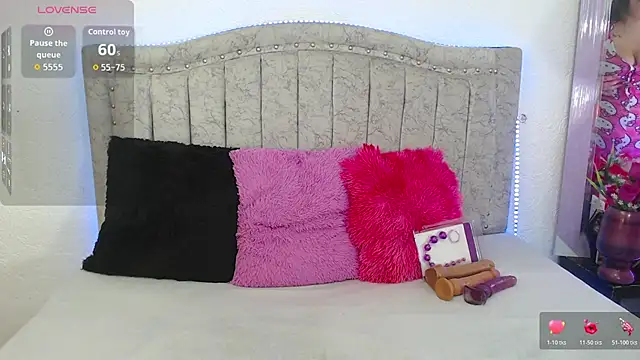 jazminslut online show from 11/04/25, 01:16