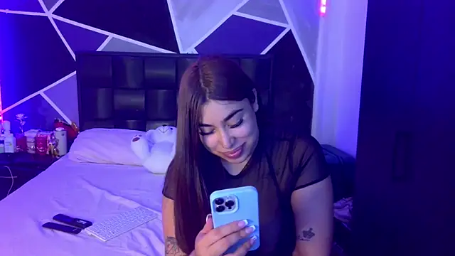 Snapshot of jazminslut chatting on 03/24/26, 03:22 jazminslut online show from 03/24/26, 03:22