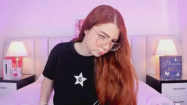 Snapshot of lizy_portman chatting on 09/13/25, 07:35 lizy portman online show from 09/13/25, 07:35