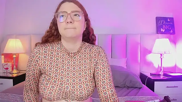 Snapshot of lizy_portman chatting on 09/26/25, 07:29 lizy portman online show from 09/26/25, 07:29